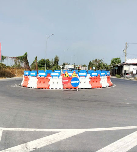 Gói thầu số 12 ; Thi công xây dựng cấu Kênh Tứ